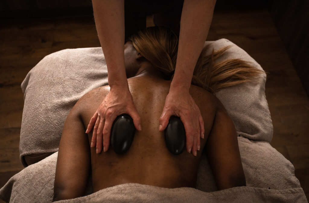 massage with self-heating stones